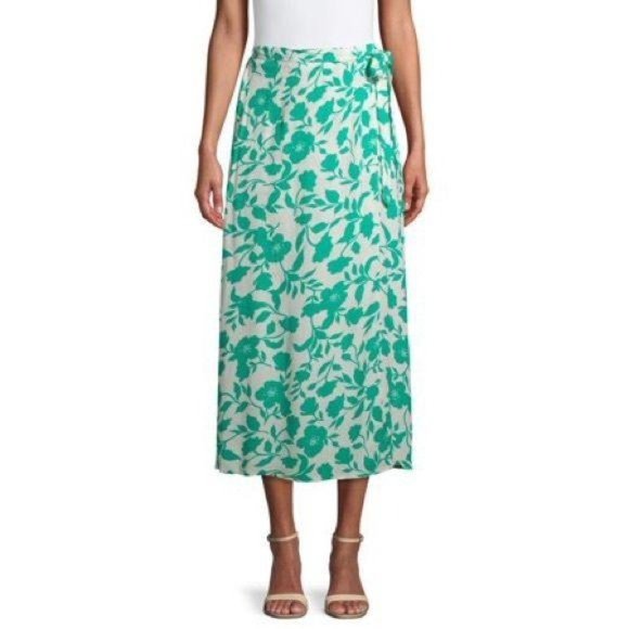 Time and Tru Dresses & Skirts - 5 for $25| Time and Tru Women's Side Tie Skirt